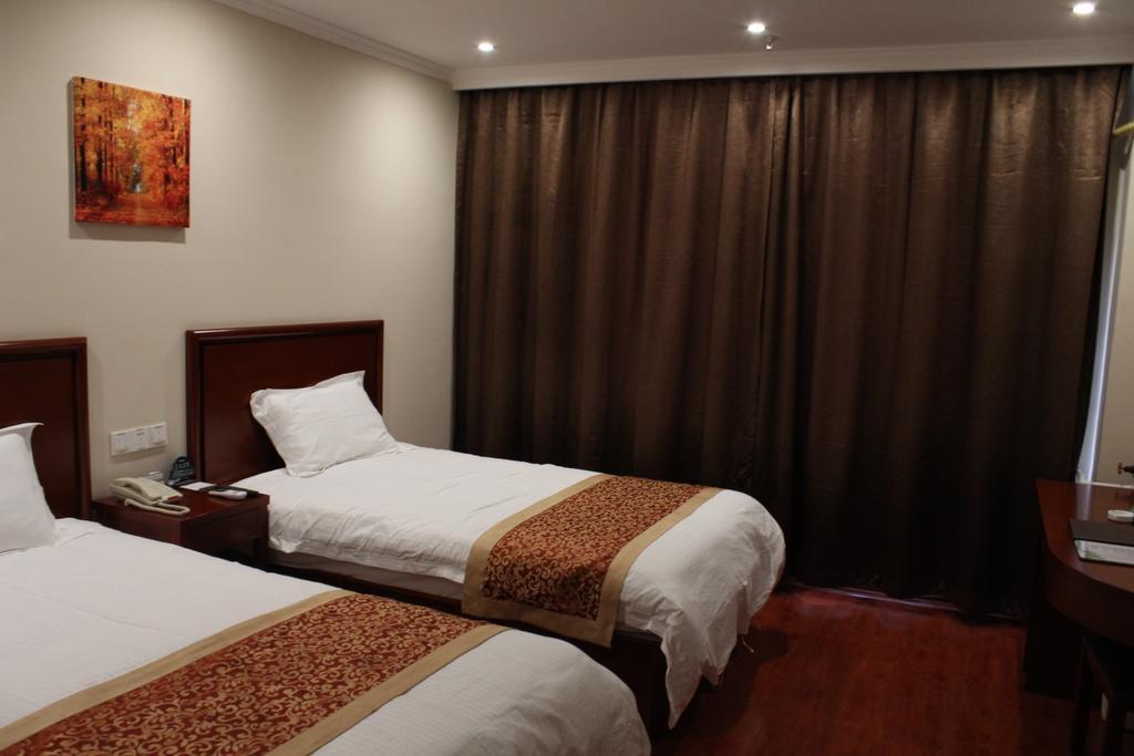 Greentree Pudong New District Kangqiao Industrial Zone Jinxiu Road Khách sạn 2*
